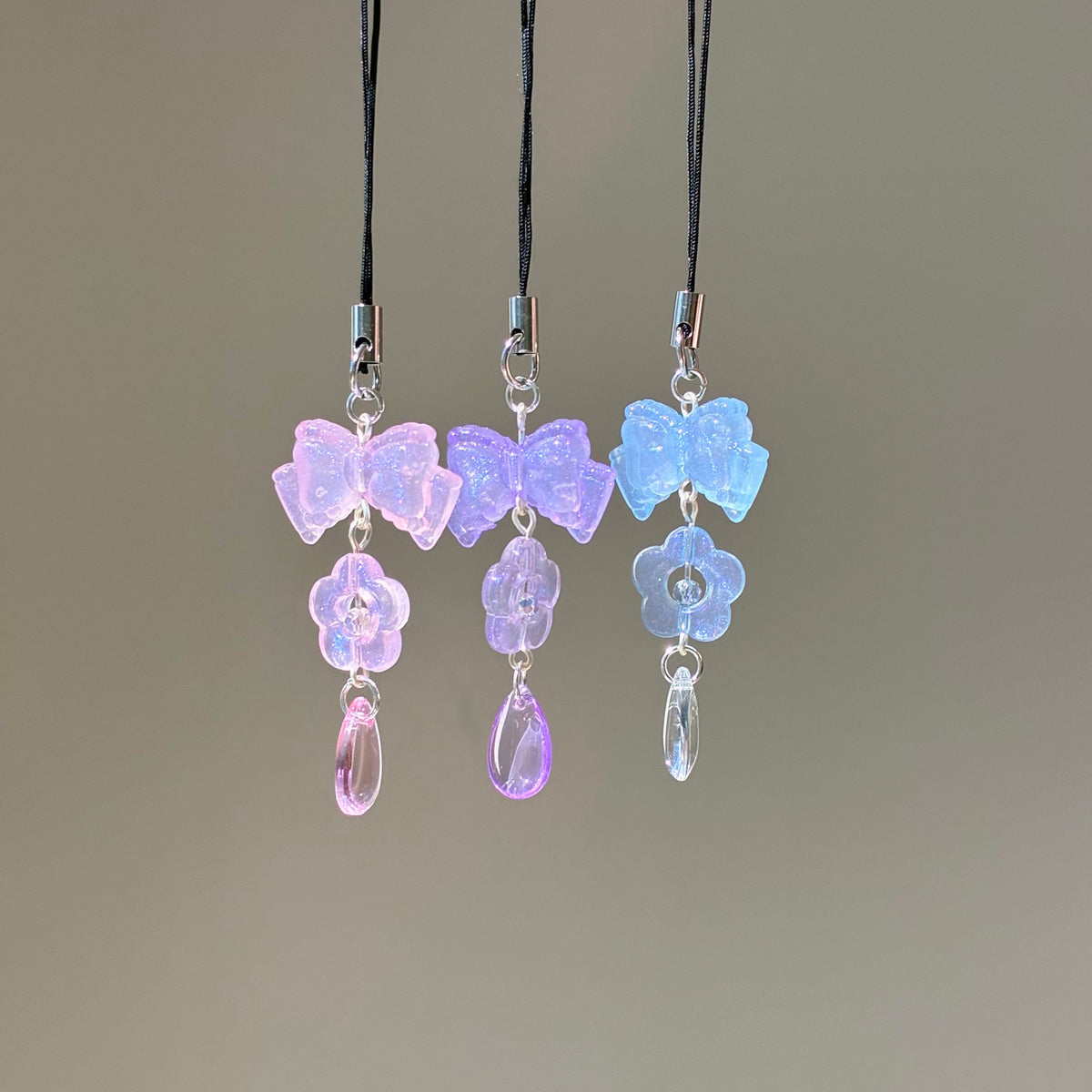mini ribbons charm