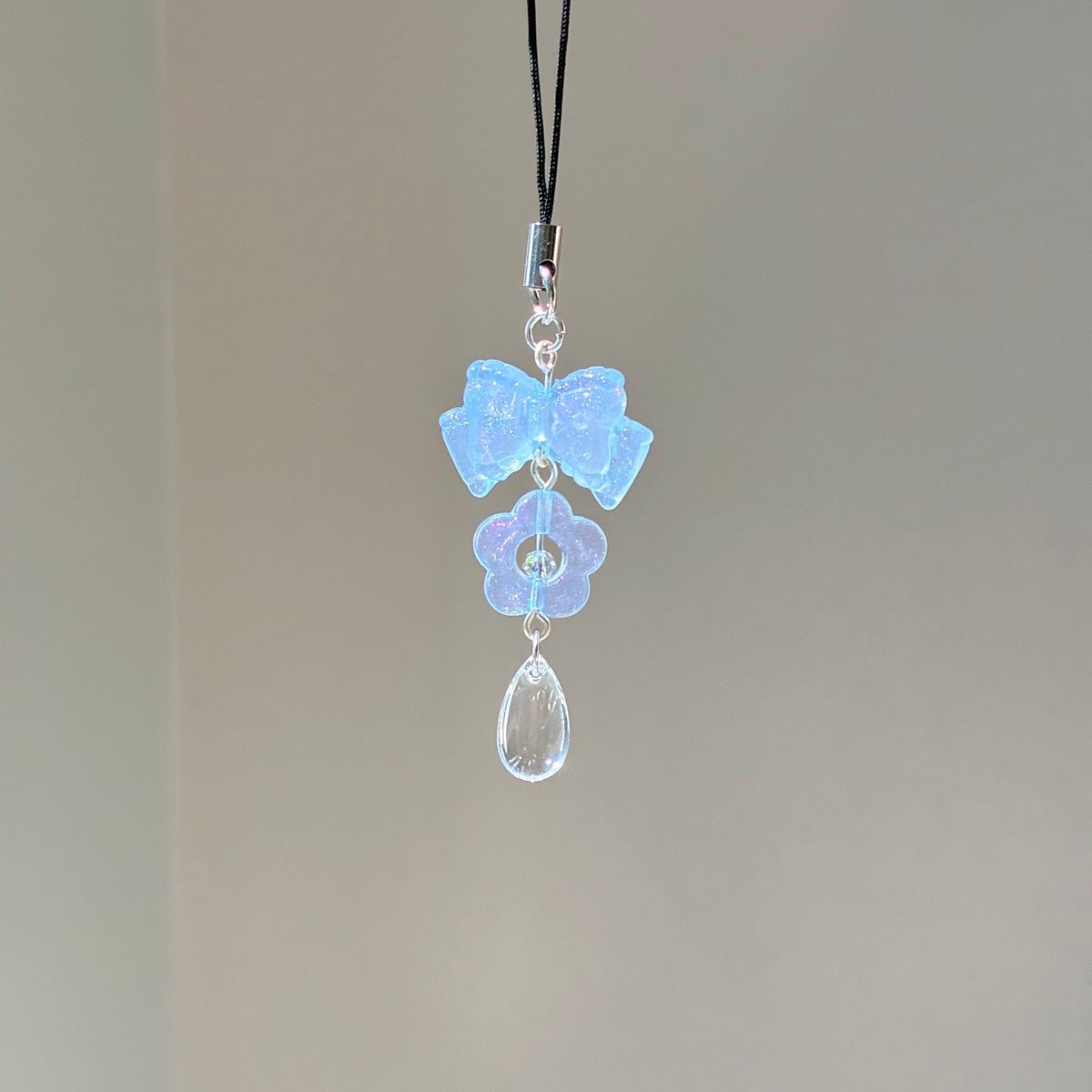 mini ribbons charm