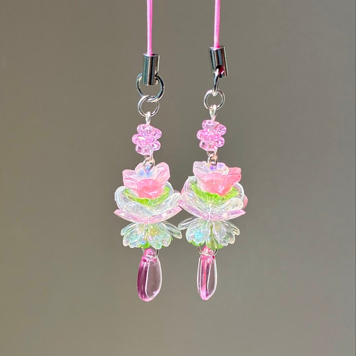tulip blossom charm